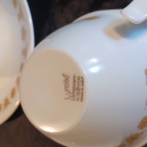 Corelle livingware by Corning 4 cup and saucer set butterfly design - Picture 5 of 5